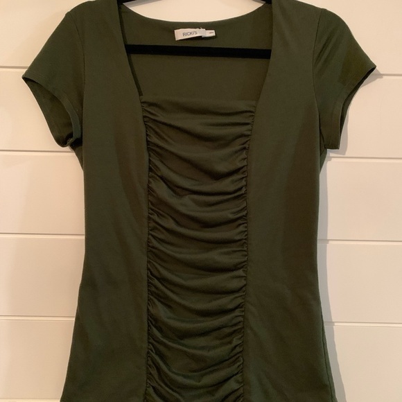 Ricki’s size M, dark green, with rushing in the front - Picture 3 of 11